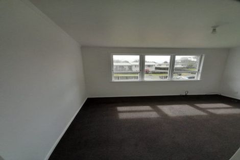 Photo of property in 5 Malmo Place, Manurewa, Auckland, 2102