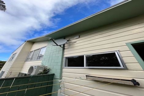 Photo of property in 10 Martin Grove, Normandale, Lower Hutt, 5010