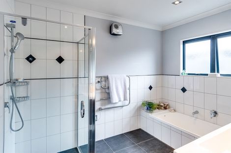 Photo of property in 9 Pacific Avenue, Poraiti, Napier, 4112