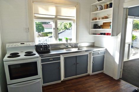 Photo of property in 10 Parakai Street, Paraparaumu, 5032