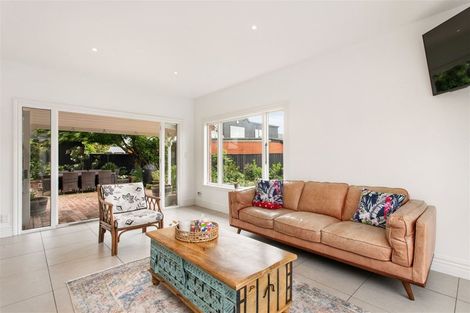 Photo of property in 20 Poynder Avenue, Merivale, Christchurch, 8014