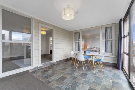 Photo of property in 99 Avonhead Road, Avonhead, Christchurch, 8042