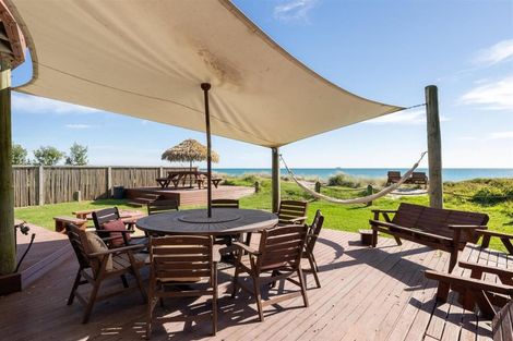 Photo of property in 65 Pukehina Parade, Pukehina, Te Puke, 3189