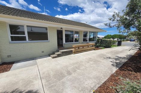 Photo of property in 150 Queenspark Drive, Parklands, Christchurch, 8083