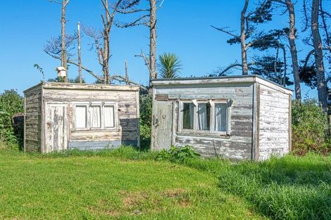 Photo of property in 2640 South Head Road, South Head, Helensville, 0874