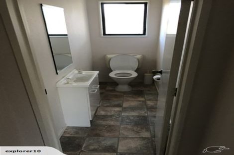 Photo of property in 12 Scandia Court, Hokowhitu, Palmerston North, 4410