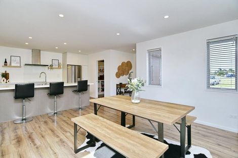 Photo of property in 5 Vittoria Lane, Pegasus, 7612