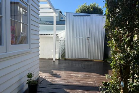 Photo of property in 3 Knight Avenue, Mount Albert, Auckland, 1025