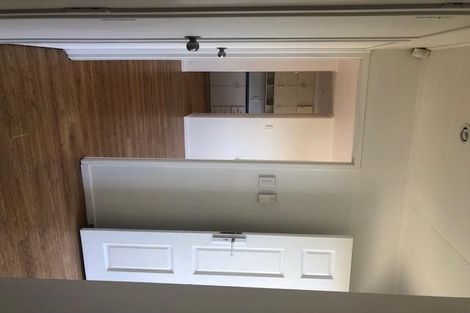 Photo of property in 1/84 Greenslade Crescent, Northcote, Auckland, 0627