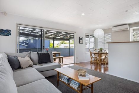 Photo of property in 1097 Papamoa Beach Road, Papamoa Beach, Papamoa, 3118