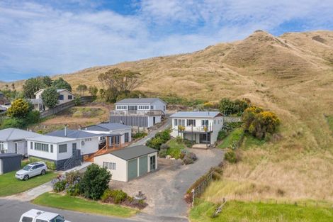 Photo of property in 12 Beach Road, Porangahau, 4293