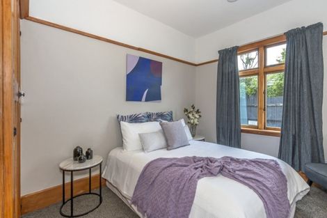 Photo of property in 70 Sandwich Road, Beckenham, Christchurch, 8023