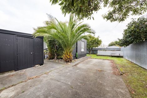 Photo of property in 2a Hendon Place, West End, Palmerston North, 4412