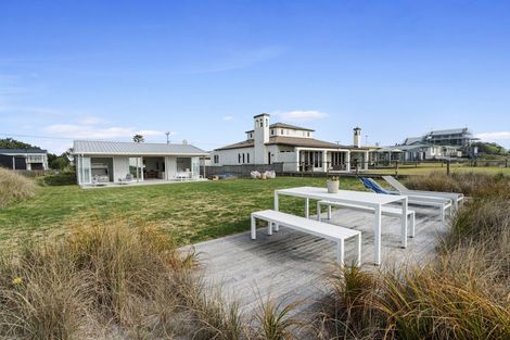 Photo of property in 401 Pukehina Parade, Pukehina, Te Puke, 3189