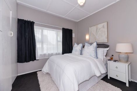 Photo of property in 10a Lewis Street, Blockhouse Bay, Auckland, 0600