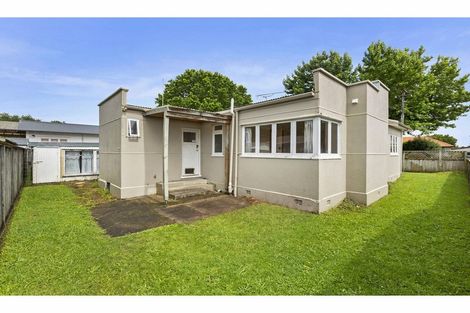 Photo of property in 16 Wilson Street, Hamilton East, Hamilton, 3216