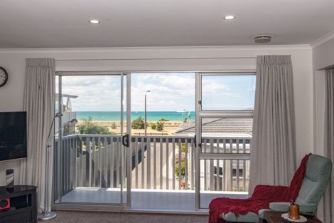 Photo of property in 6a The Esplanade, Westshore, Napier, 4110