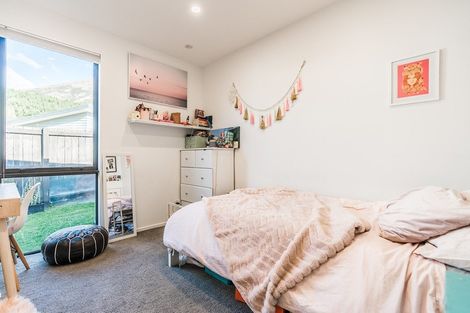 Photo of property in 18 Silver Street, Lower Shotover, Queenstown, 9304