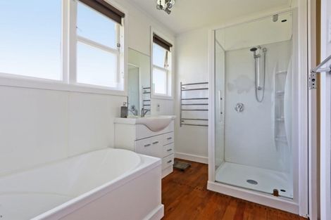 Photo of property in 115 Te Mata Road, Havelock North, 4130