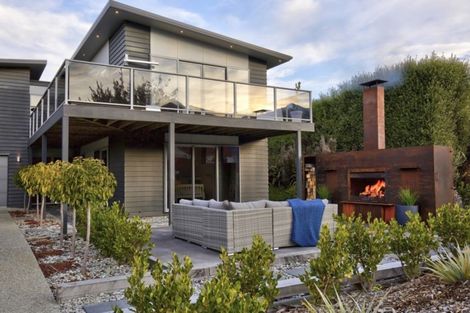 Photo of property in 73 Oregon Drive, Kelvin Heights, Queenstown, 9300