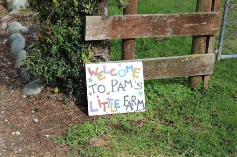 Photo of property in 383 East Takaka Road, East Takaka, Takaka, 7183