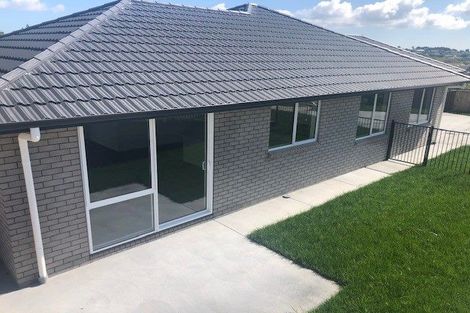 Photo of property in 2 Richardson Road, Omokoroa, 3114