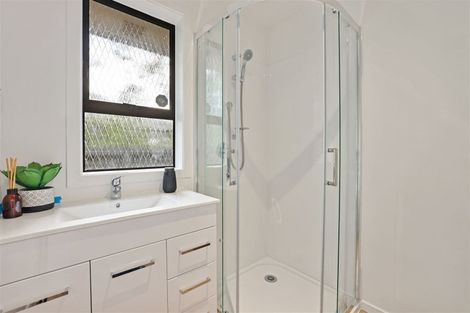 Photo of property in 16 Manor Place, Bryndwr, Christchurch, 8053