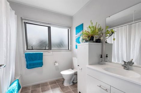 Photo of property in 79a Kawaha Point Road, Kawaha Point, Rotorua, 3010