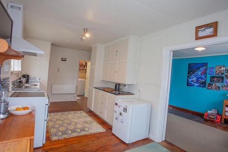 Photo of property in 6 Camden Street, Vogeltown, New Plymouth, 4310