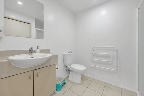 Photo of property in 1/28 Oneroa Road, East Tamaki, Auckland, 2013