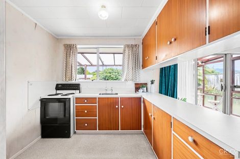 Photo of property in 2/18 Seddon Street, Wallaceville, Upper Hutt, 5018