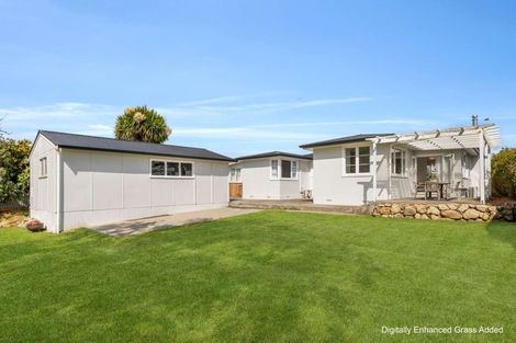 Photo of property in 37 Waterloo Crescent, Hokowhitu, Palmerston North, 4410