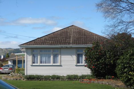 Photo of property in 32 Quinn Road, Levin, 5510