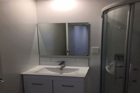 Photo of property in 12/19 Ruakiwi Road, Hamilton Lake, Hamilton, 3204