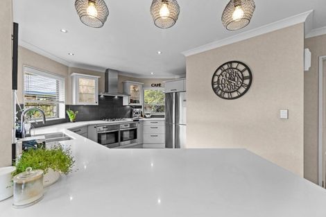 Photo of property in 21 Liberty Grove, Kelvin Grove, Palmerston North, 4414