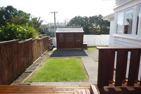 Photo of property in 4a Rewiti Avenue, Takapuna, Auckland, 0622