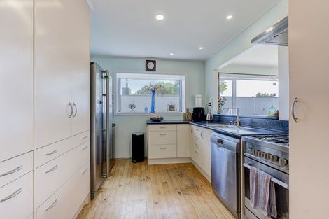 Photo of property in 10 Stewart Place, Melville, Hamilton, 3206