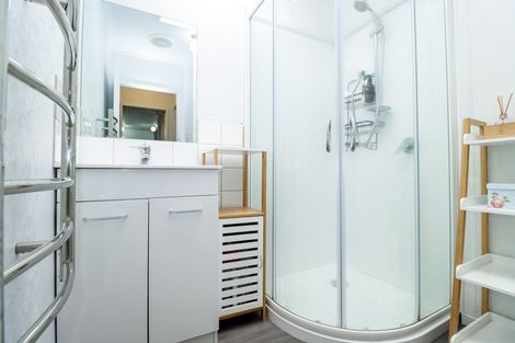 Photo of property in 11 Slacks Road, Awapuni, Palmerston North, 4412