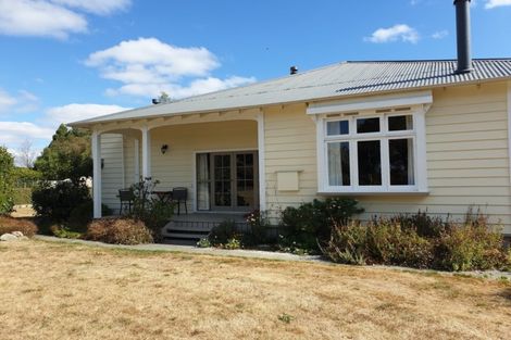 Photo of property in 8 Campbell Drive, Martinborough, 5711