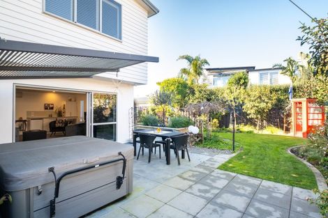 Photo of property in 17 Ferguson Avenue, Westshore, Napier, 4110