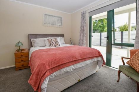 Photo of property in 19a Charles Street, Carterton, 5713