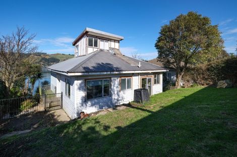 Photo of property in 305 Ravensbourne Road, Ravensbourne, Dunedin, 9022