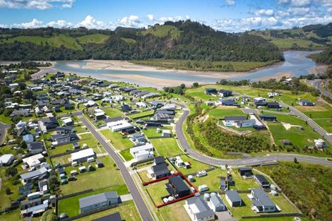 Photo of property in 13 Navigation Drive, Cooks Beach, Whitianga, 3591