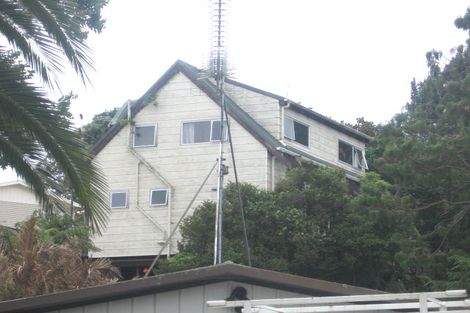 Photo of property in 12 Garner Place, Glenfield, Auckland, 0629