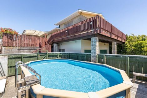 Photo of property in 10 Camellia Avenue, Bell Block, New Plymouth, 4312