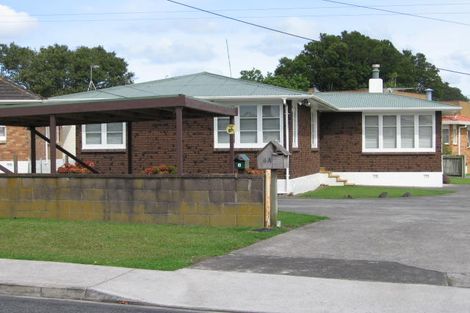 Photo of property in 4a Vera Road, Te Atatu South, Auckland, 0610