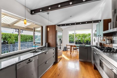 Photo of property in 8 Eton Avenue, Devonport, Auckland, 0624