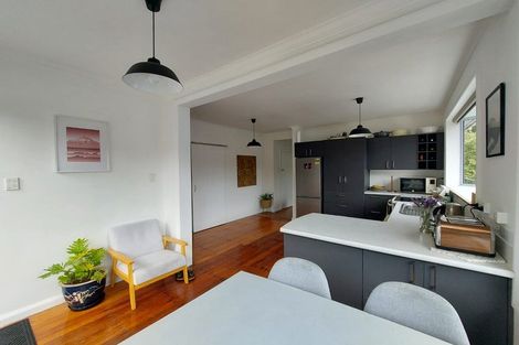 Photo of property in 9 Lorna Street, Lynmouth, New Plymouth, 4310