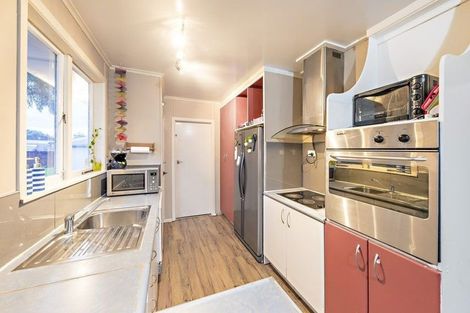 Photo of property in 9 Eastburn Street, Papakura, 2110