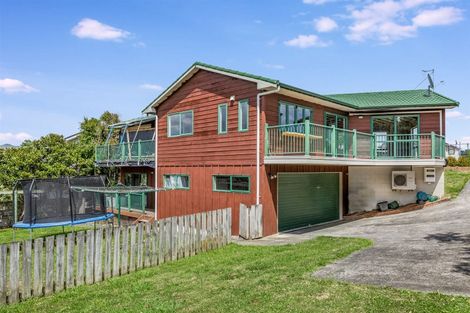 Photo of property in 21 Molyneux Close, Whitby, Porirua, 5024